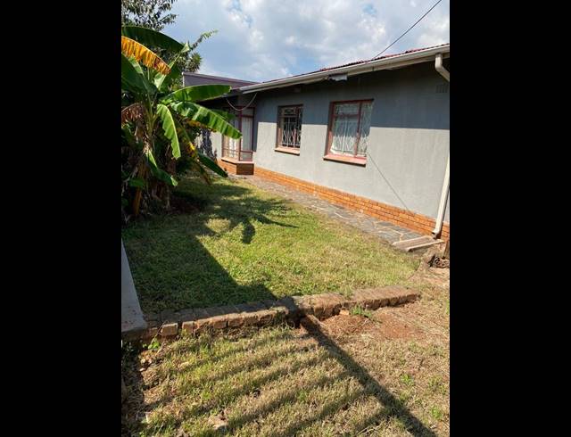 3 BEDROOM PROPERTY TO RENT IN SOPHIATOWN